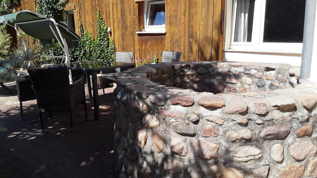 Gaestezimmer Sommer Locktow Exterior photo